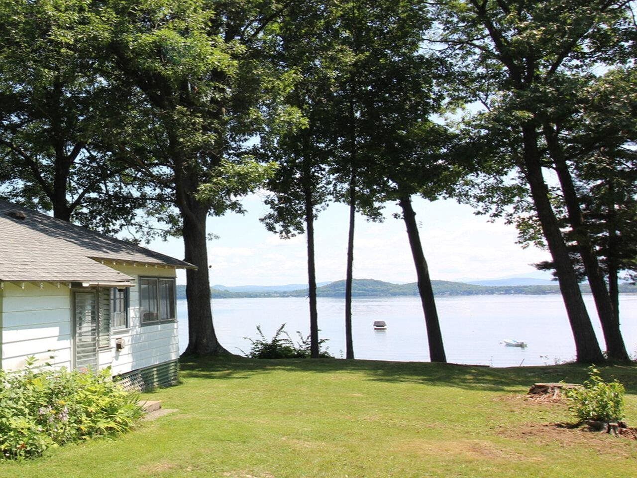 2168 Porters Point Rd, Colchester, VT